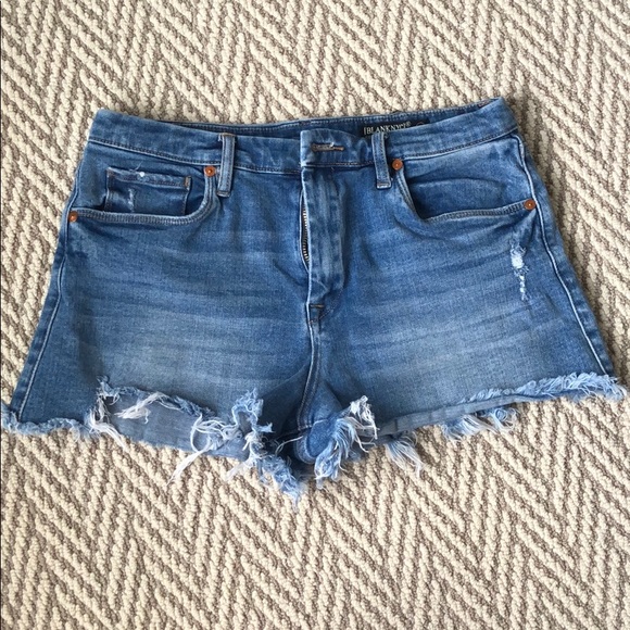 blank nyc wedge short
